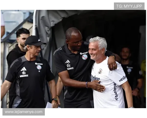 法甲主帅战术点评与赛后分析集锦