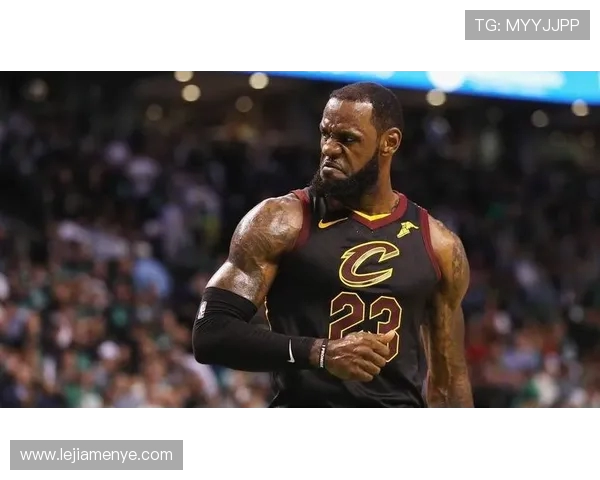 2012年NBA季后赛热火三巨头首度夺冠詹姆斯斩获总决赛MVP